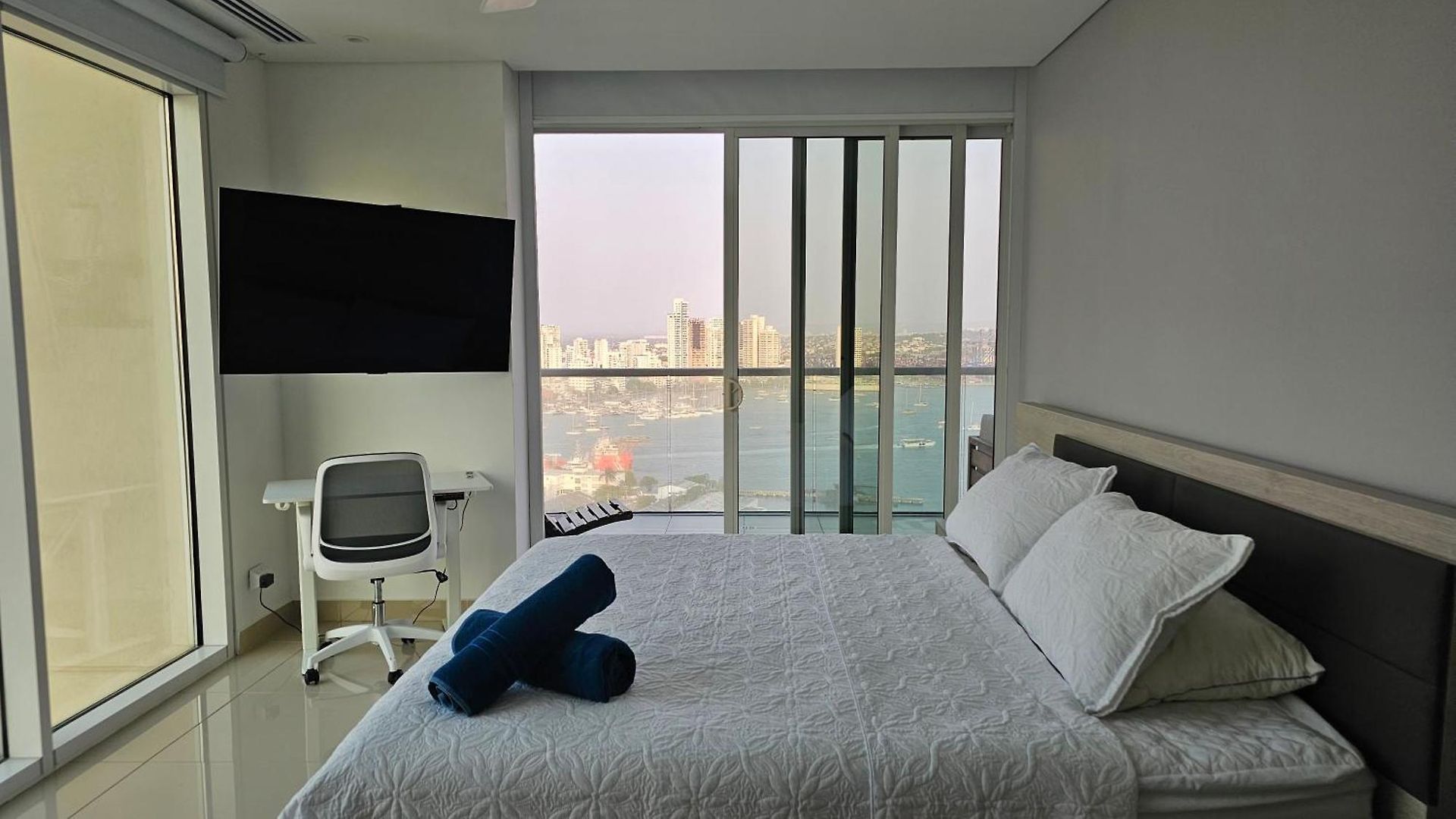 Exclusivo En H2 Bocagrande Por Parceros Group 4*